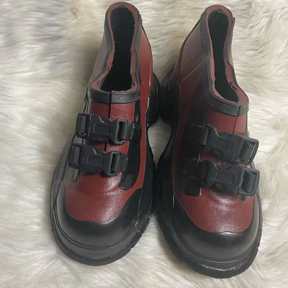 SALISBURY  Burgundy & Black ASTM  F 1117 SIZE 7 Overshoe Men' TEST VOLTAGE 20KV